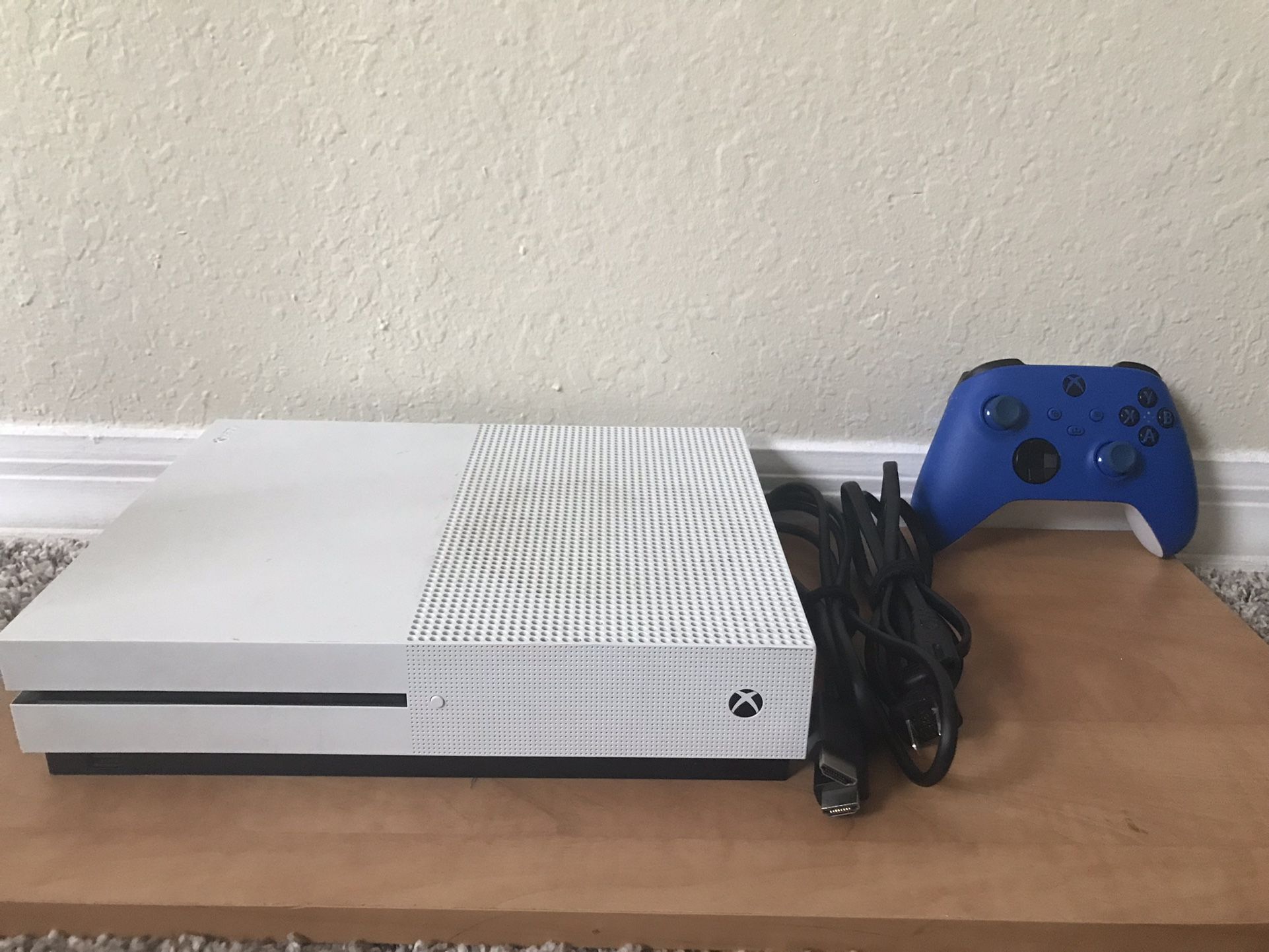 Xbox One S