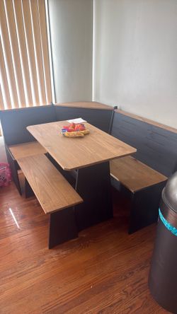 Breakfast nook