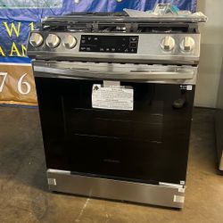 New Open Box Samsung Slide In Stove Stainless Steel 30”Wide 