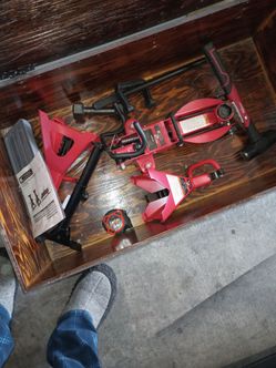 Automotive jack and stands tools