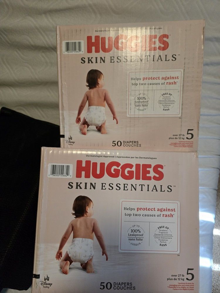 Huggies Diapers Size 5 NEW