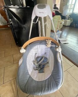 Baby swing with sounds