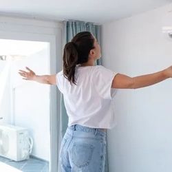 Mini-splits Air Conditioner And Heat Pumps