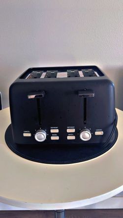 4 slice Toaster