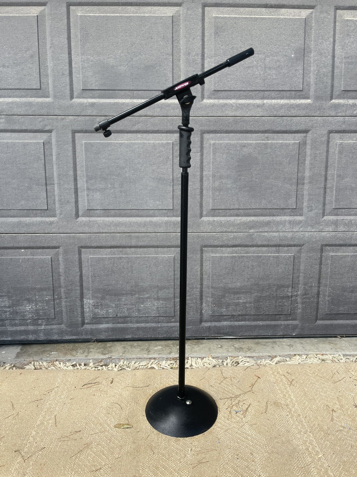 On-Stage® PROGRIP DOME-BASE MIC STAND