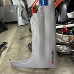 2020 - 2025 Chevy. Silverado  2500 Left. Fender 