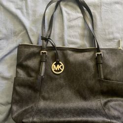 Perfect Condition Michael Kors Purse
