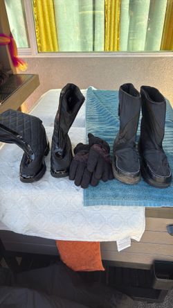 Women’s snow boots