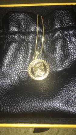 Real gold 10k chain and pendent