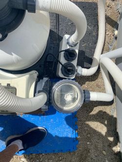 Intex 2,650 GPH Krystal Clear sand filter pump