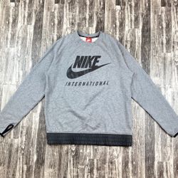 Nike International Men’s Crew Sweatshirt Size L 