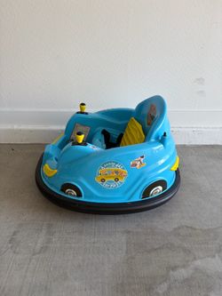 Cocomelon Kids Bumper Car Ride-On – Blue