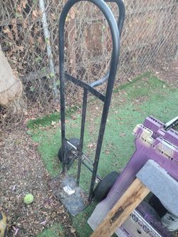 Milwaukee Dolly. $60 Pickup In Oakdale