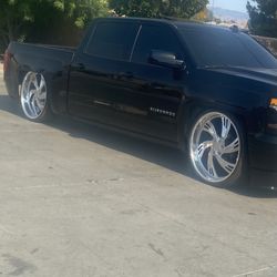 26s wheels 