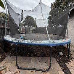 Free Trampoline 
