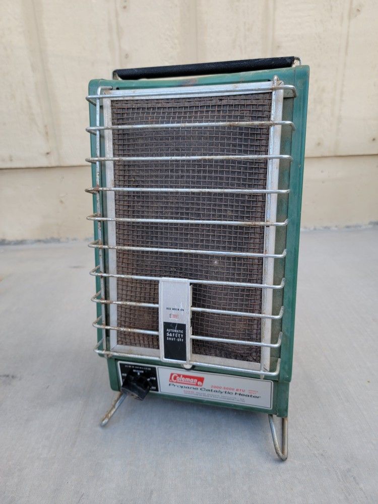 Vintage Portable Camping Coleman Propane Catalytic Heater for Sale in  Buckeye, AZ - OfferUp