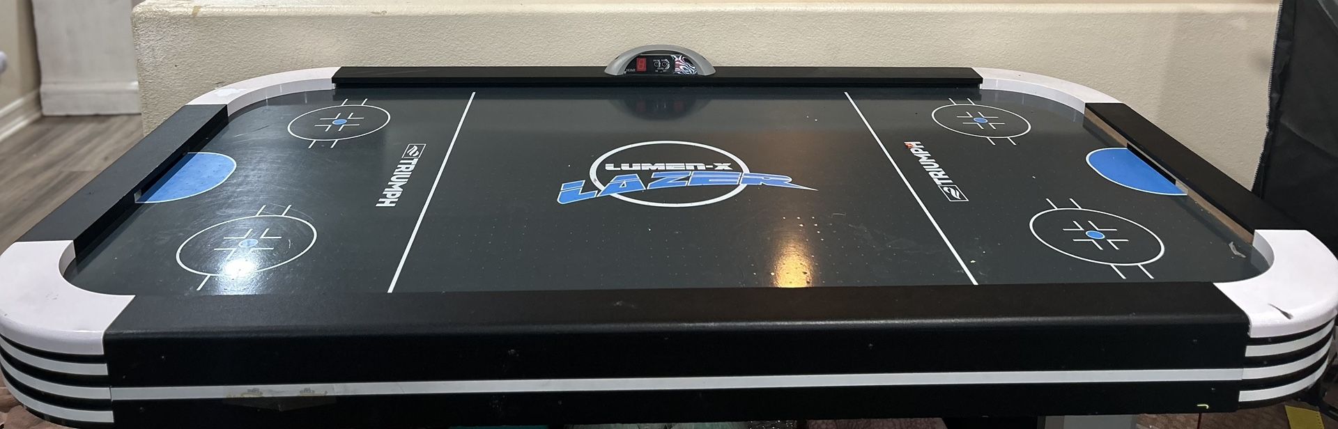 Air hockey Table 