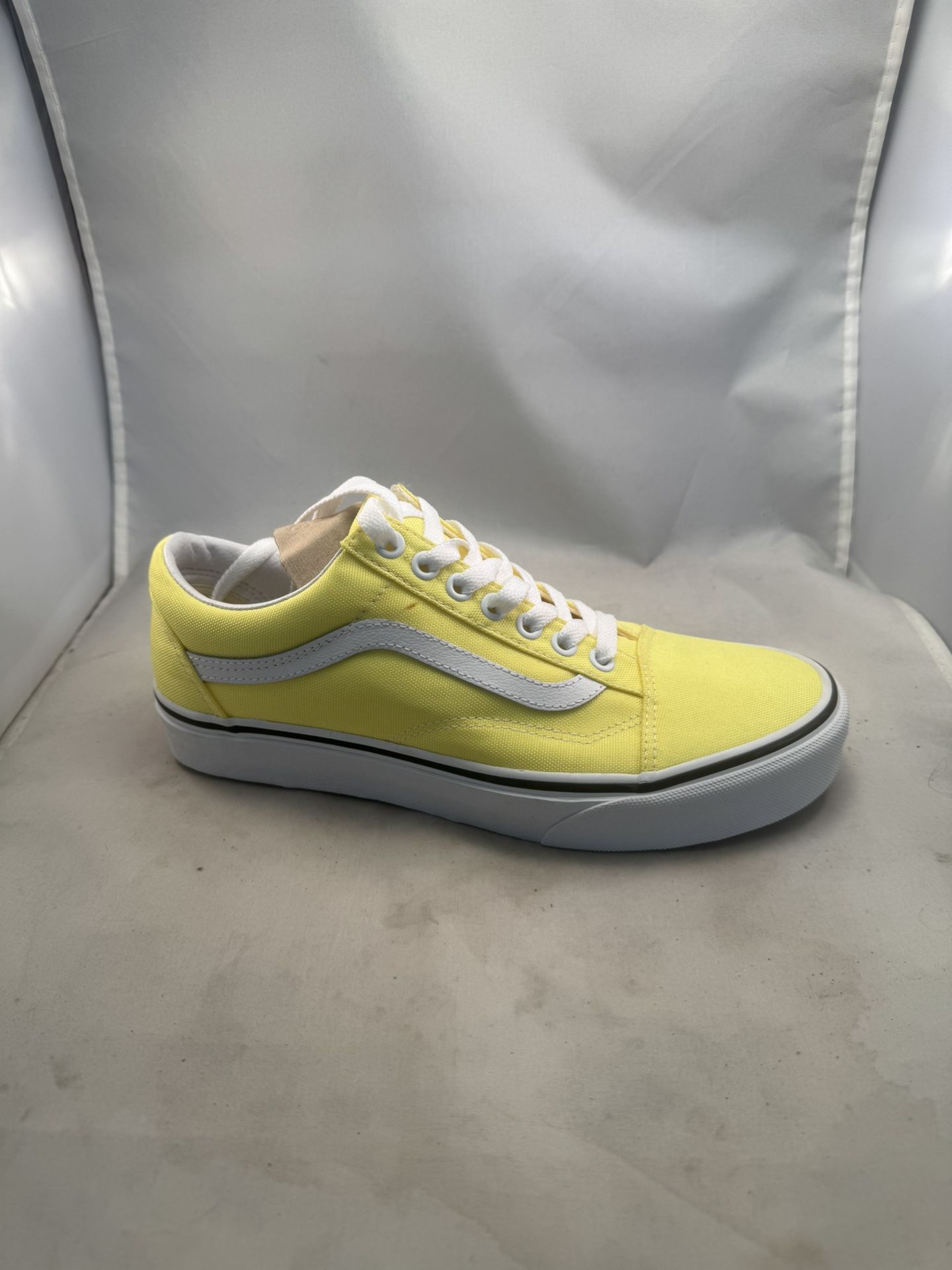 Vans Old Skool Skateboarding Or Casual Shoes NLT Men Size 7