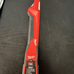 Milwaukee Breaker Tracer 