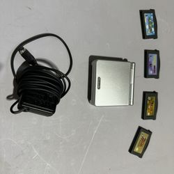 Game boy advanced With 4 Games