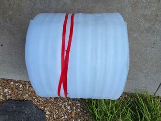 📦 Large Roll of Protective Packing Foam