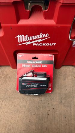 Milwaukee m18 RED LITHIUM FORGE HD 12.0 ah (NEW)