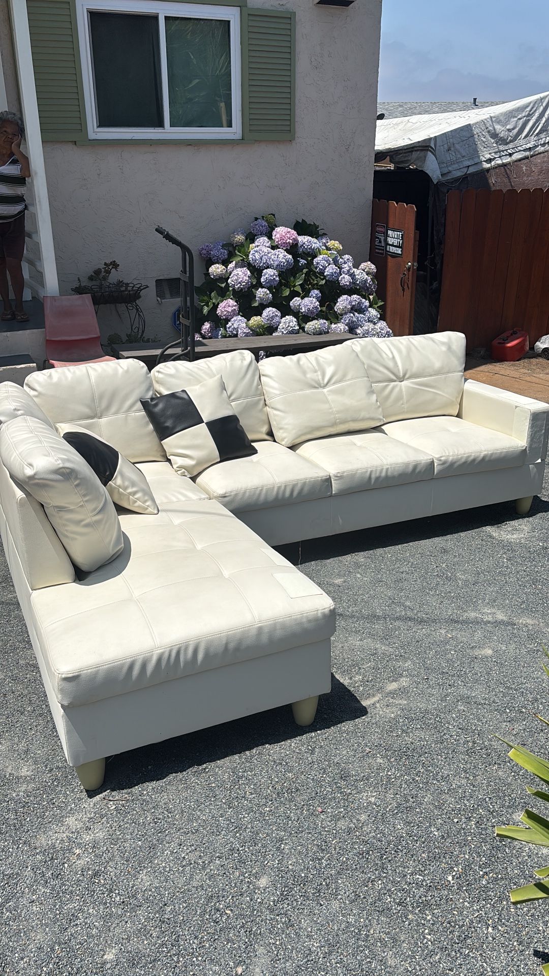 Free Couches