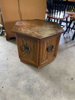 End table