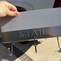 Mail And Key Holder 