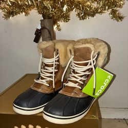 Crocs Allcast Luxe Duck Boot