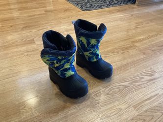 Toddler Snow Boots Size 6