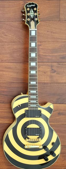Epiphone Zakk Wylde "Bullseye" Les Paul Custom by Gibson with Gibson HSC