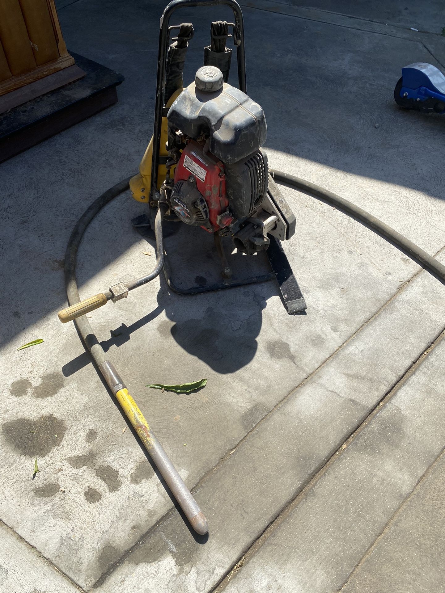 Backpack Vibrator With 1” Attach