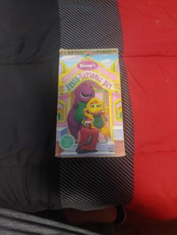 Barney's Sense-Sational Day