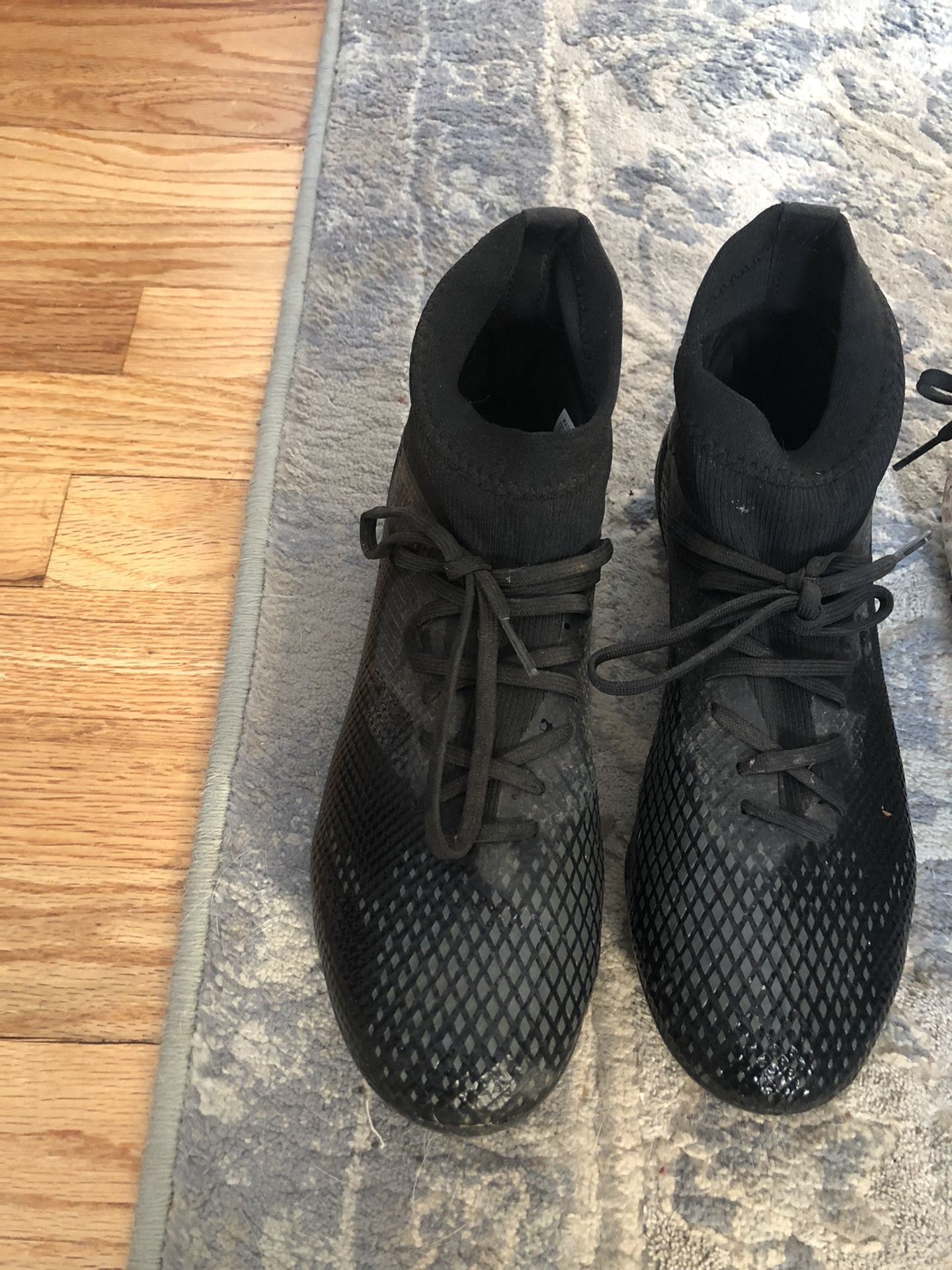 9 And 91/2 Baseball And Soccer Shoes & Youth Goggles