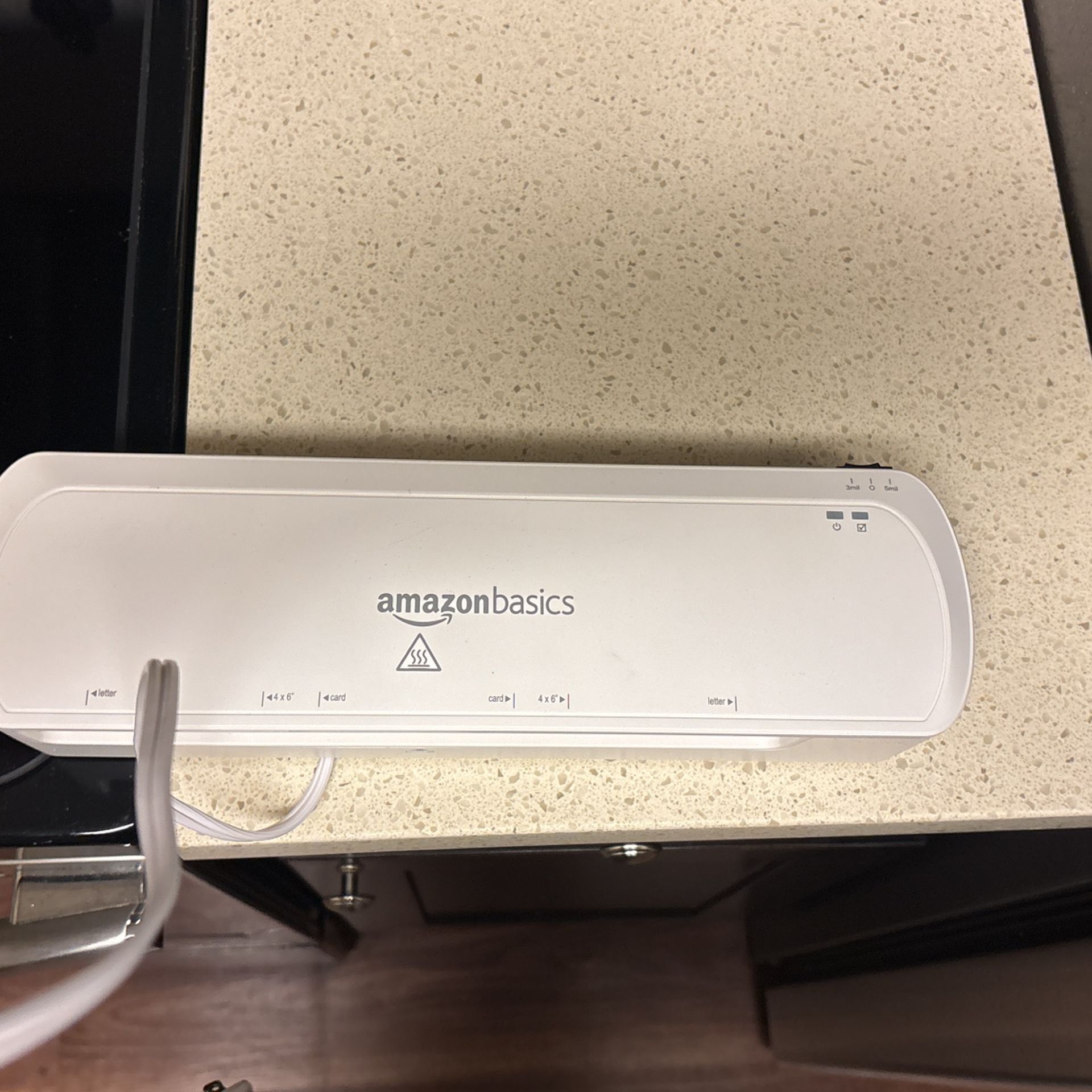 Amazon Basics White Laminator Machine