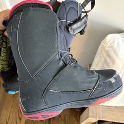 Woman’s snowboard Boots