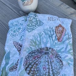 Kitchen Towels And Soap Dispenser 