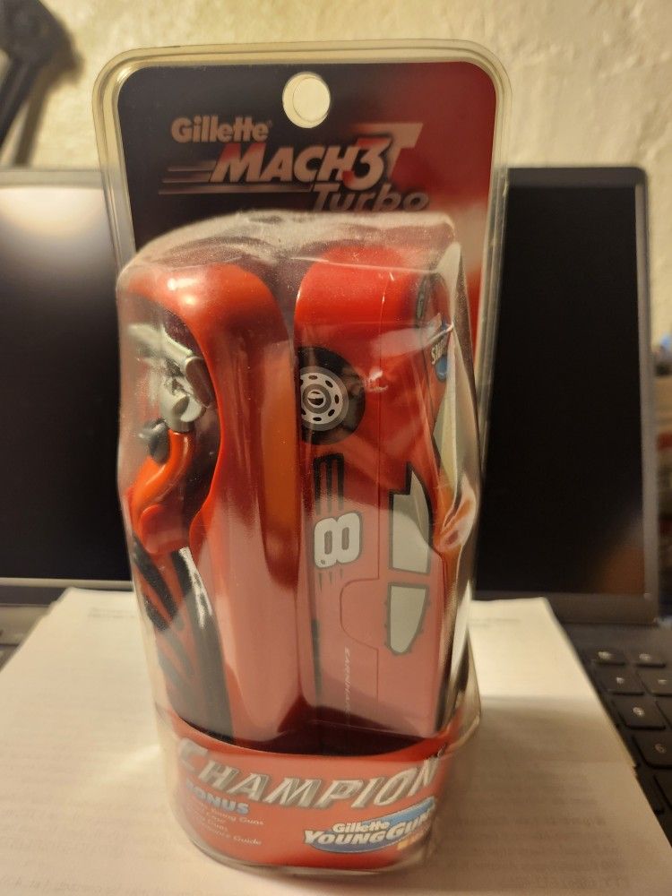 Dale Earnhardt Jr 2004 Mach 3 Razor Kit