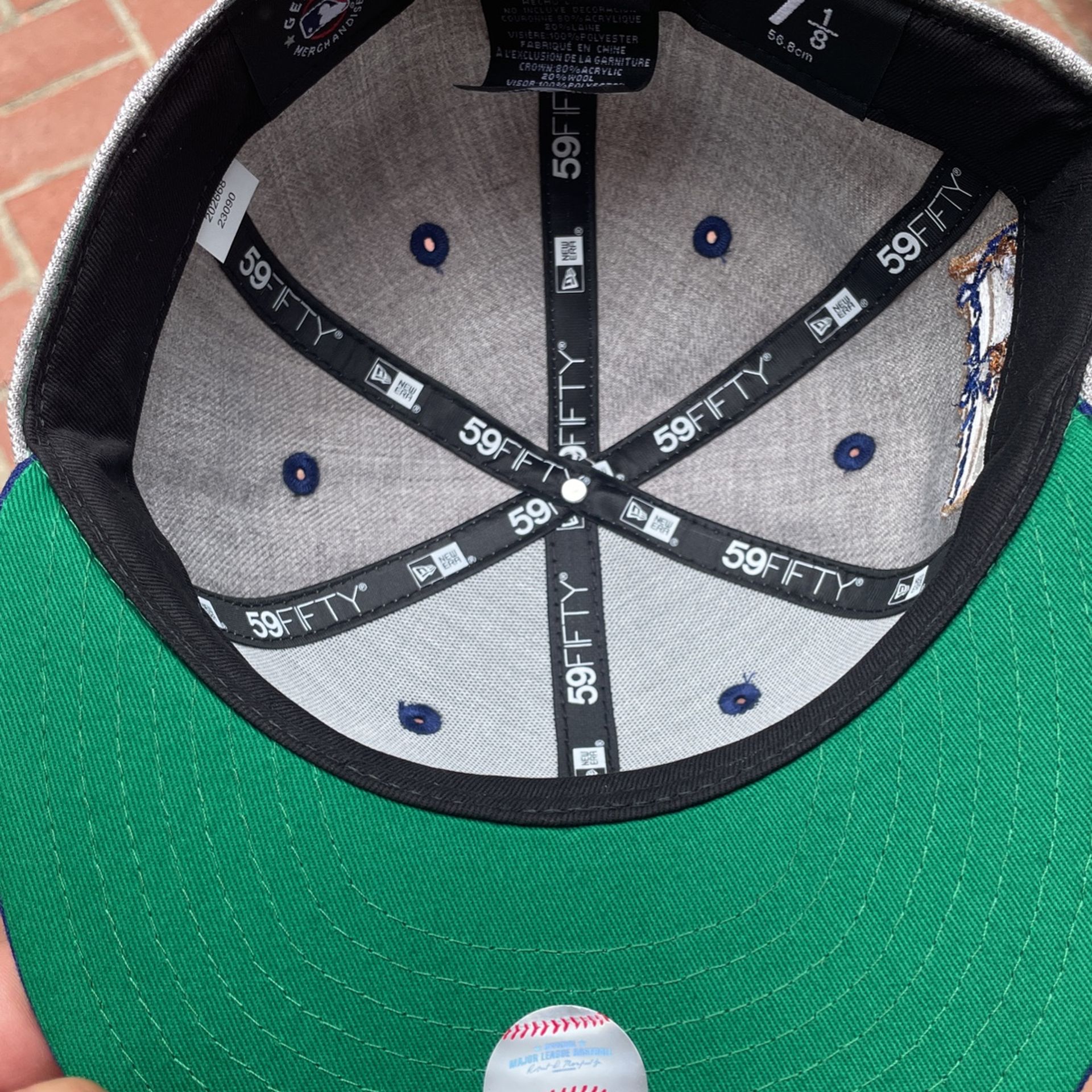 Exclusive Fitteds 75th Anniversary Jackie Robinson Corduroy With Royal Blue  UV New Era Size 7 5/8 NWT for Sale in Los Angeles, CA - OfferUp