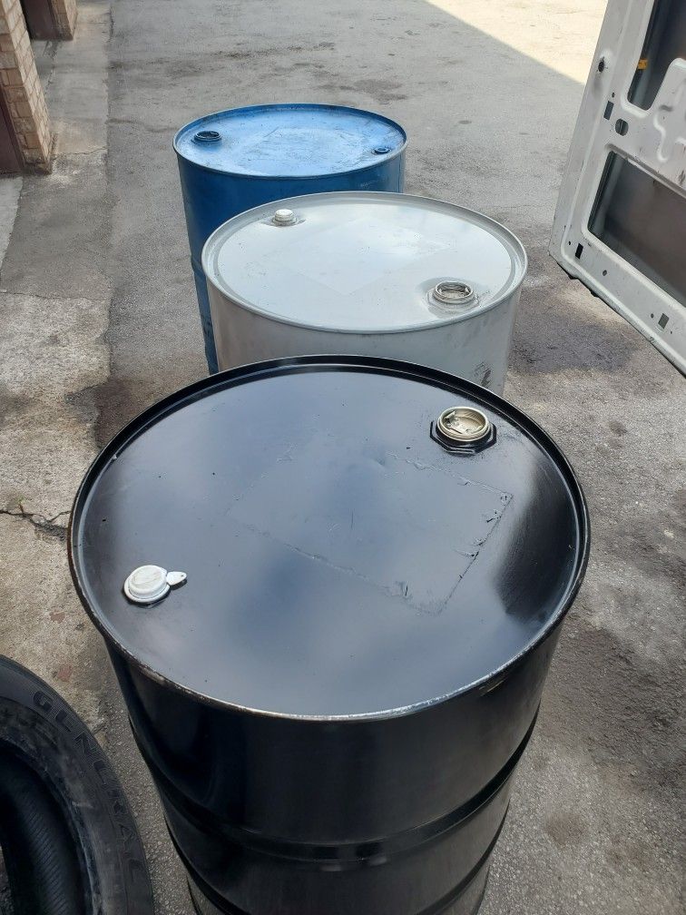 Empty Drum 55galon Barrel In Good Condition