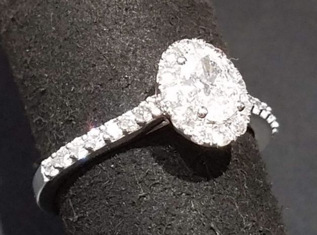 14K White Gold Ring (Oval Cut)