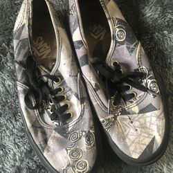 Vans Abstract  Men’s 7.5 Women’s 9.Wore Only A Few Times