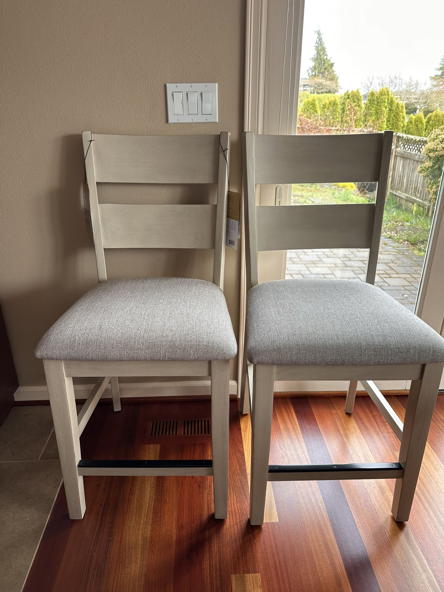 Bayside Furnishings Solid Wood Counter Height Bar Stools 20x23x42