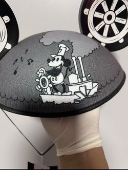 Brand New W/Tags Rare Mickey Mouse Steamboat Willie Ears 90th anniversary