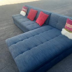 Modern Sectional Couch 🛋️ Inside Storage,