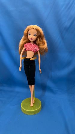 Club bloom doll