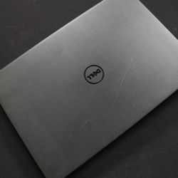 Dell Inspiron 15 (2017)