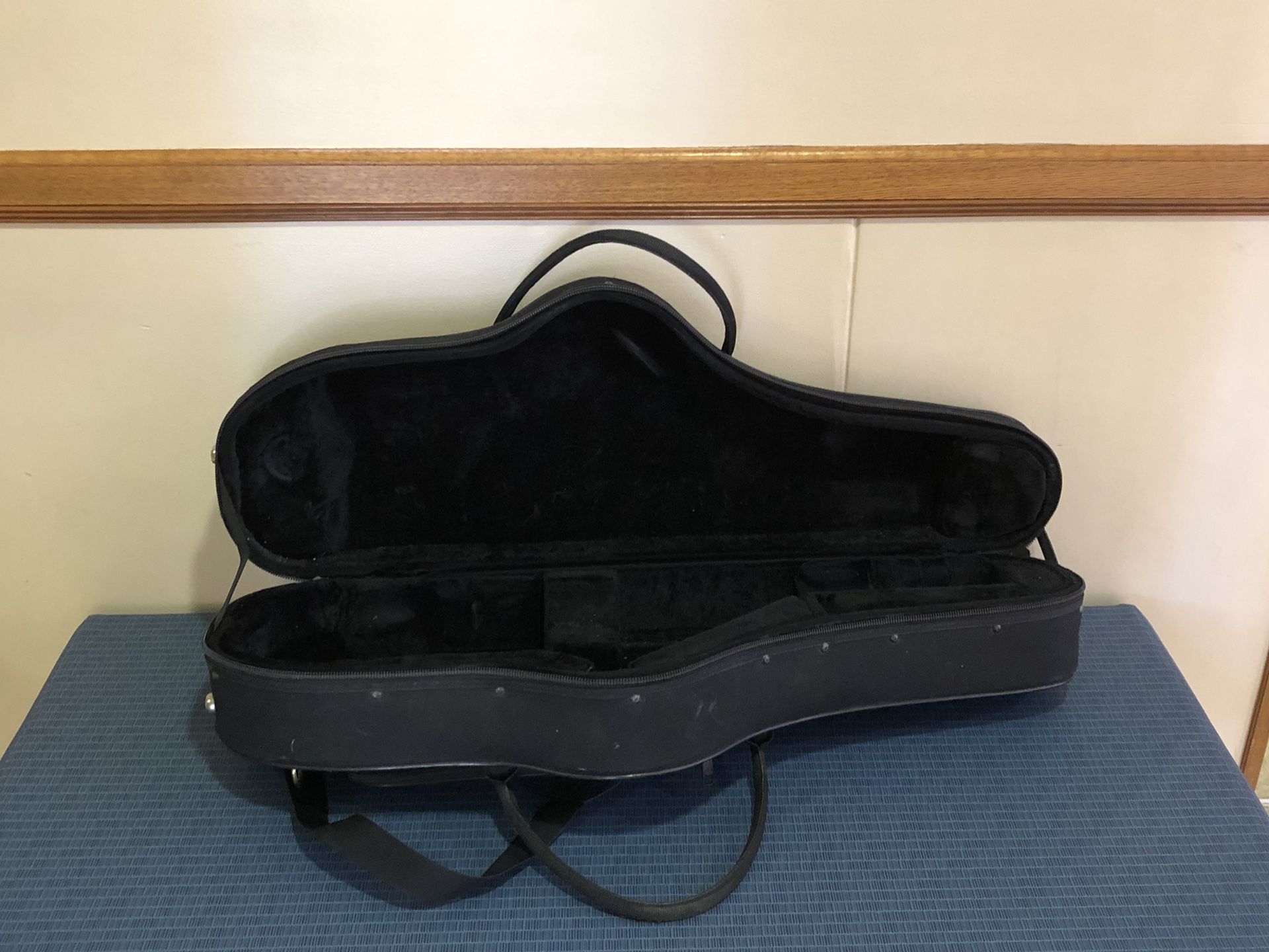 ProTec Tenor Saxophone case