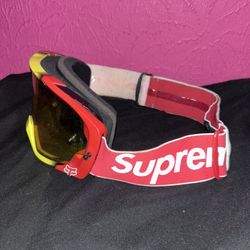 SUPREME GOGGLES 